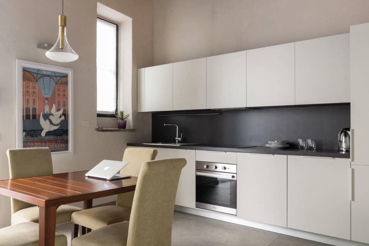 Le Scuderie Di Sant'Ambrogio Apartment Milano Exterior foto