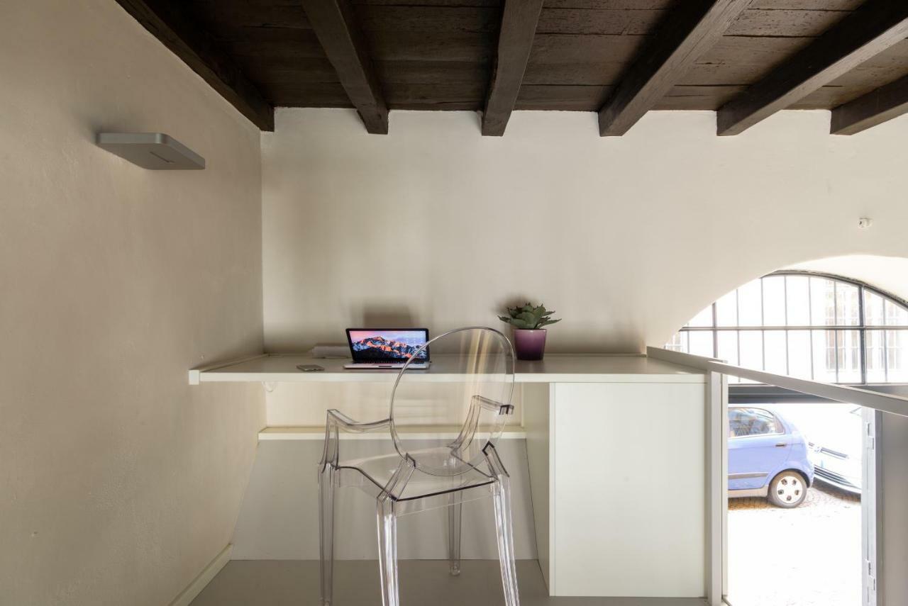 Le Scuderie Di Sant'Ambrogio Apartment Milano Exterior foto