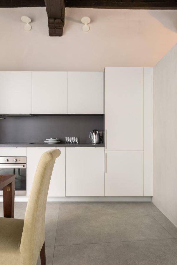 Le Scuderie Di Sant'Ambrogio Apartment Milano Exterior foto