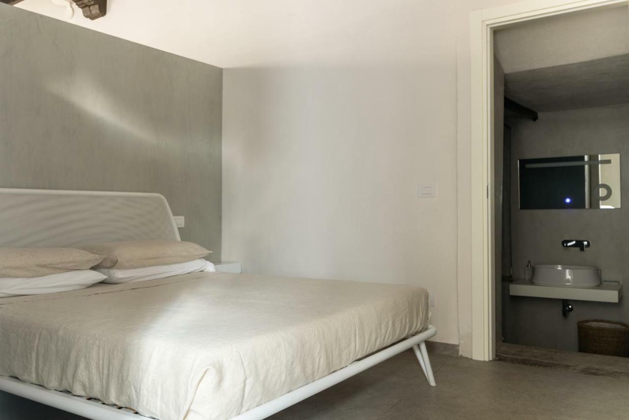 Le Scuderie Di Sant'Ambrogio Apartment Milano Exterior foto